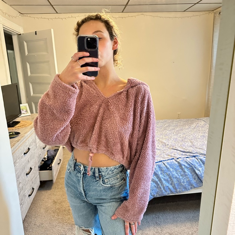 urban outfitters super soft cropped hooded sweater!!!
